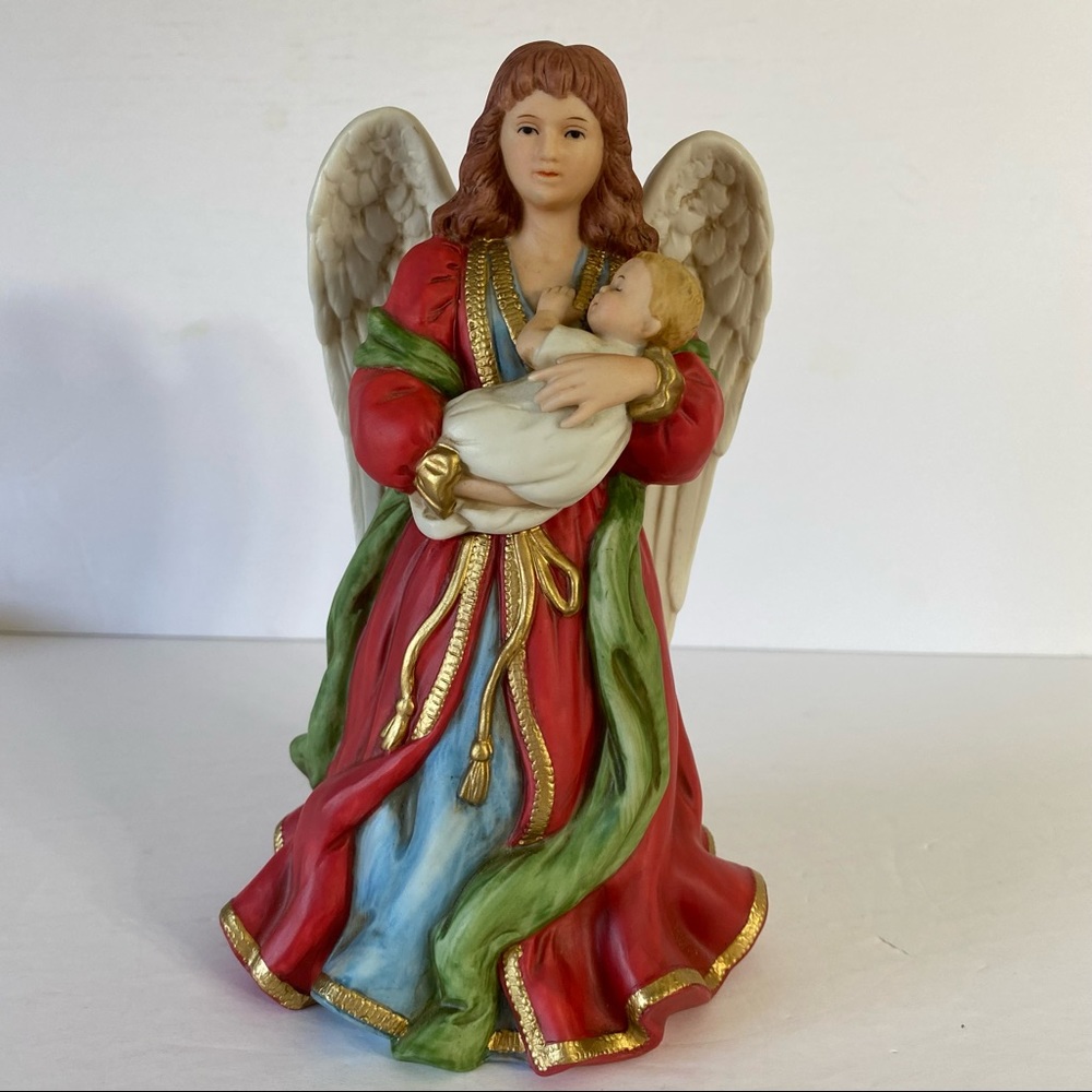 Homco Heaven's Treasures #1432 Christmas Angel Porcelain Figurine Babe in Arms
